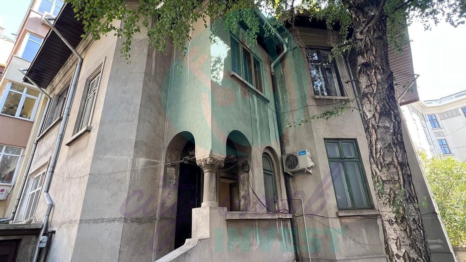 Apartament in vila boiereasca la 5 minute de Parcul Cismigiu - Poză 1