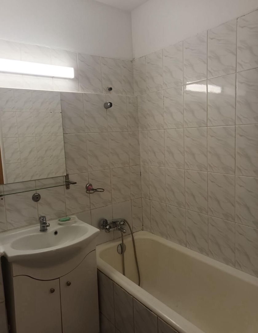 AP. 2 TITAN -  2 BAI, RENOVAT - MASINA DE SPALAT VASE, METROU 5 MINUTE - Poză 5