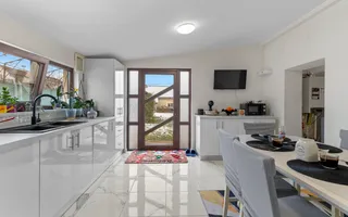 Paradis în care să îți crești copiii - casă 157 mp utili - Poză 15