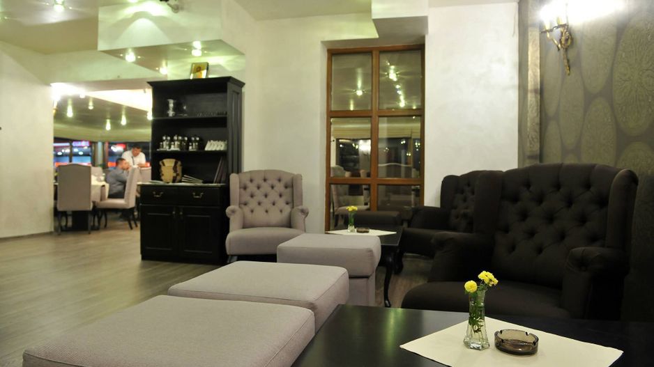 Spațiu comercial de închiriat | Otopeni–DN1 | 164 mp | Vitrină 11 m - Poză 3