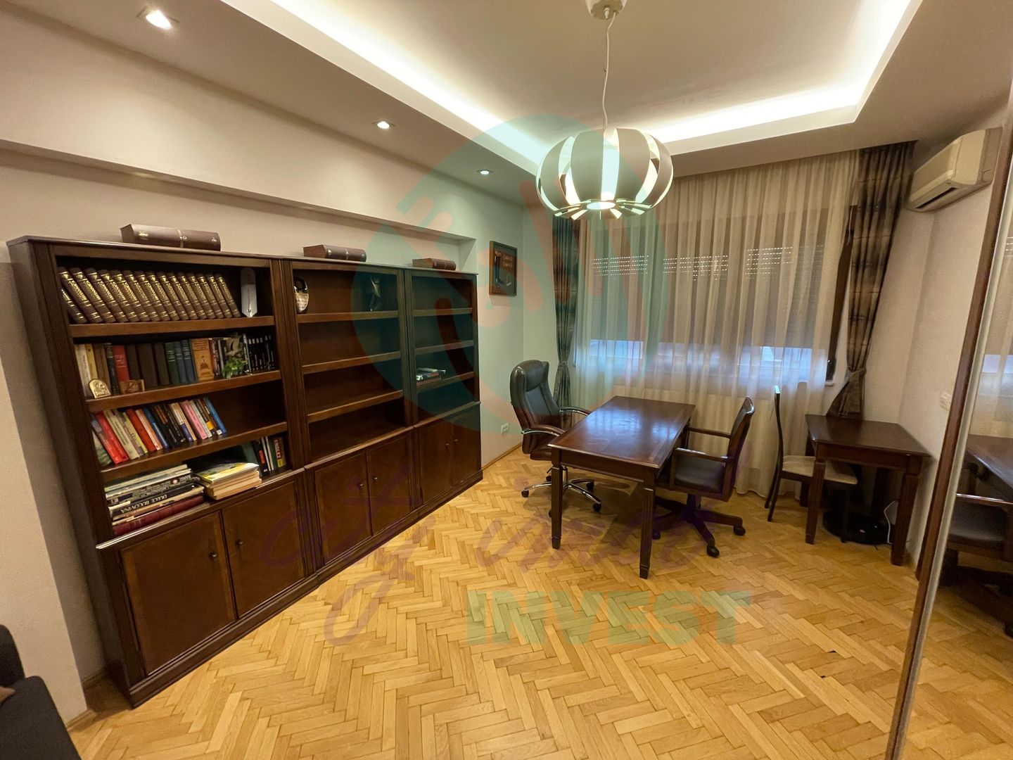 Locuinta BOEMA situata intre PARCUL CAROL SI PIATA UNIRII - Poză 6