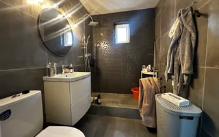 Apartament la etaj intermediar | Parcare subterană | Zona Str Cetatii - Poză 17
