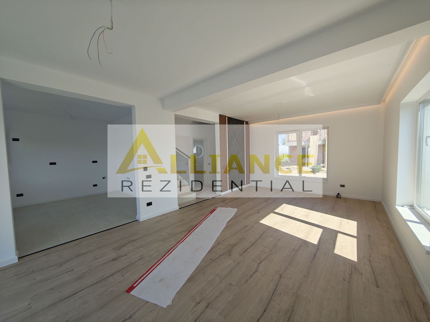 Vila  110 mp utili 4 camere - Complex nou (16 vile) - Poză 9