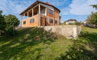Casă P+1E, 402 mp, teren 3.600 mp, 17 km de Roman - PREȚ LA OFERTĂ! - Poză 2