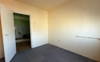 Apartament 4 camere Etaj IV, MV1, Zona Ludy - Str. Regele Ferdinand I - Carei - Poză 16