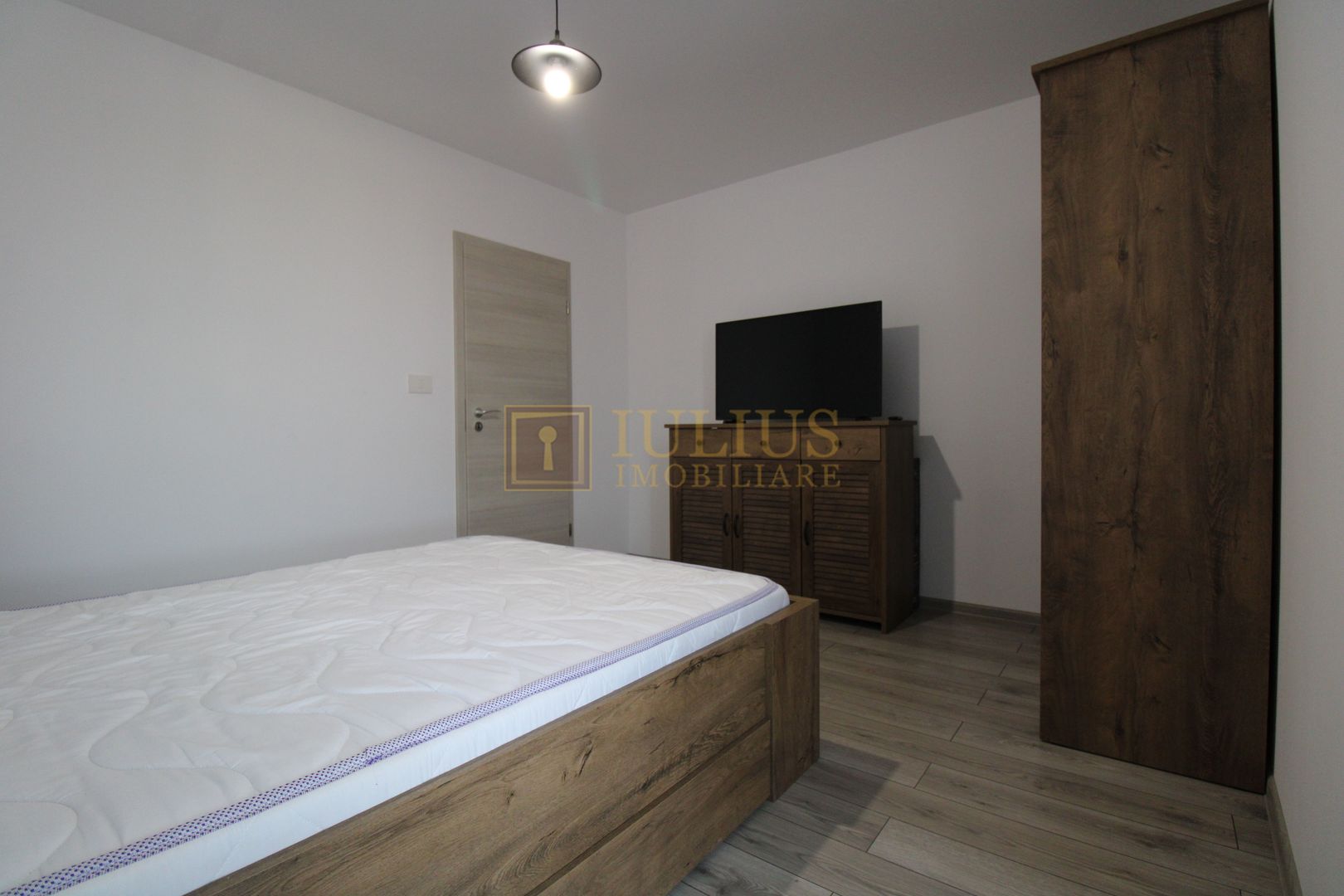 Aradului, 2 camere, centrala proprie - Poză 14