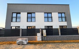 Casa MODERNA 4 camere in Selimbar Triajului - Poză 20