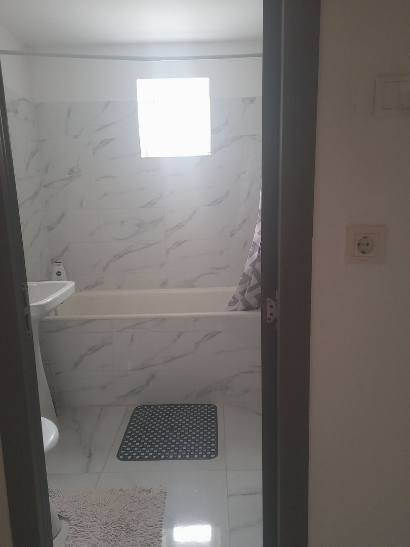 Vanzare apartament 4 camere decomandat, 85 mp, 2 băi, parter, Gorjului - Poză 7