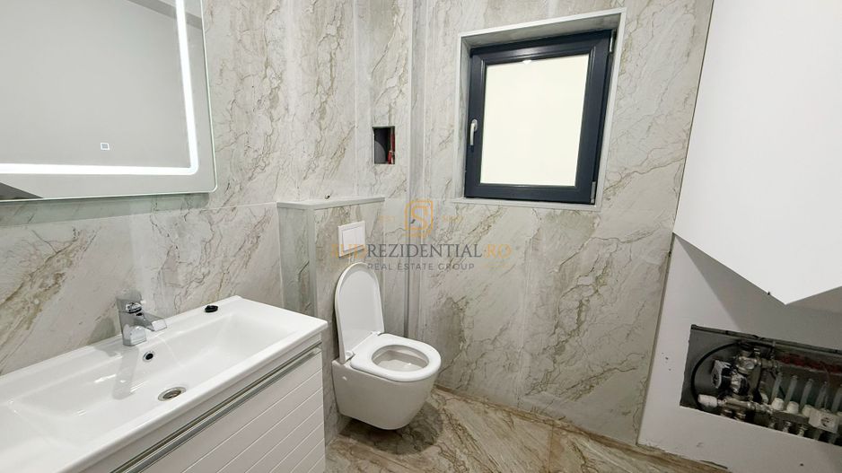 Vila individuala cu 5 camere / 3 bai / dressing / teren 343 mp - Poză 6