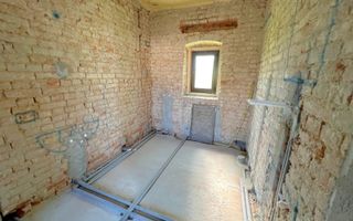 Casa La tara-Renovata partial -Teren 1000mp-Dolj -Rate -Disponibila - Poză 5