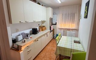 Etaj 2. Cu centrala proprie. Zona Bucovina - Poză 3