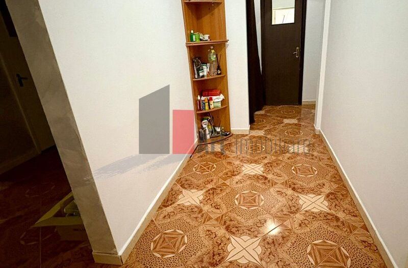 Vânzare apartament 4 camere decomandat cu centrală - Brâncoveanu - Poză 7