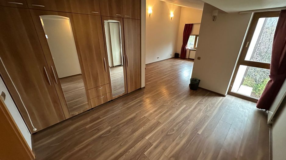 Casă / Vilă cu 6 camere în zona  Calea Aradului - Poză 47