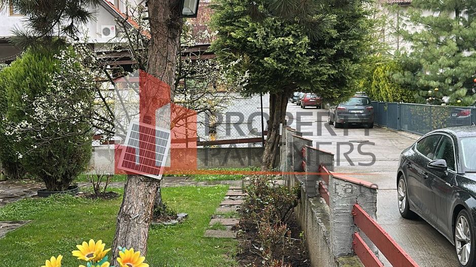 Vila cu potential zona Jolie Ville - Poză 6