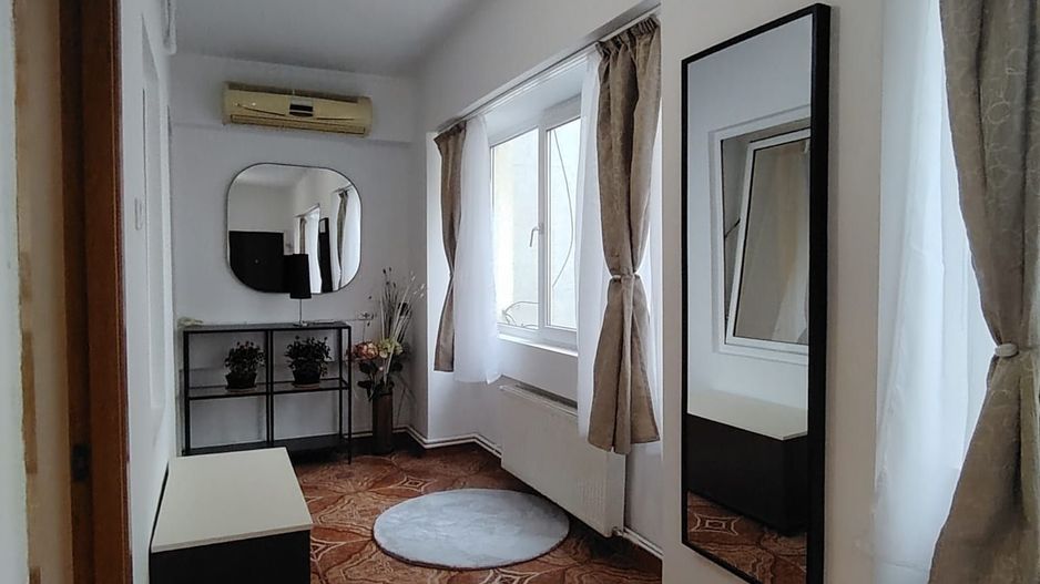 Apartament în Centru Vechi – Compartimentare perfecta | investiții | - Poză 3