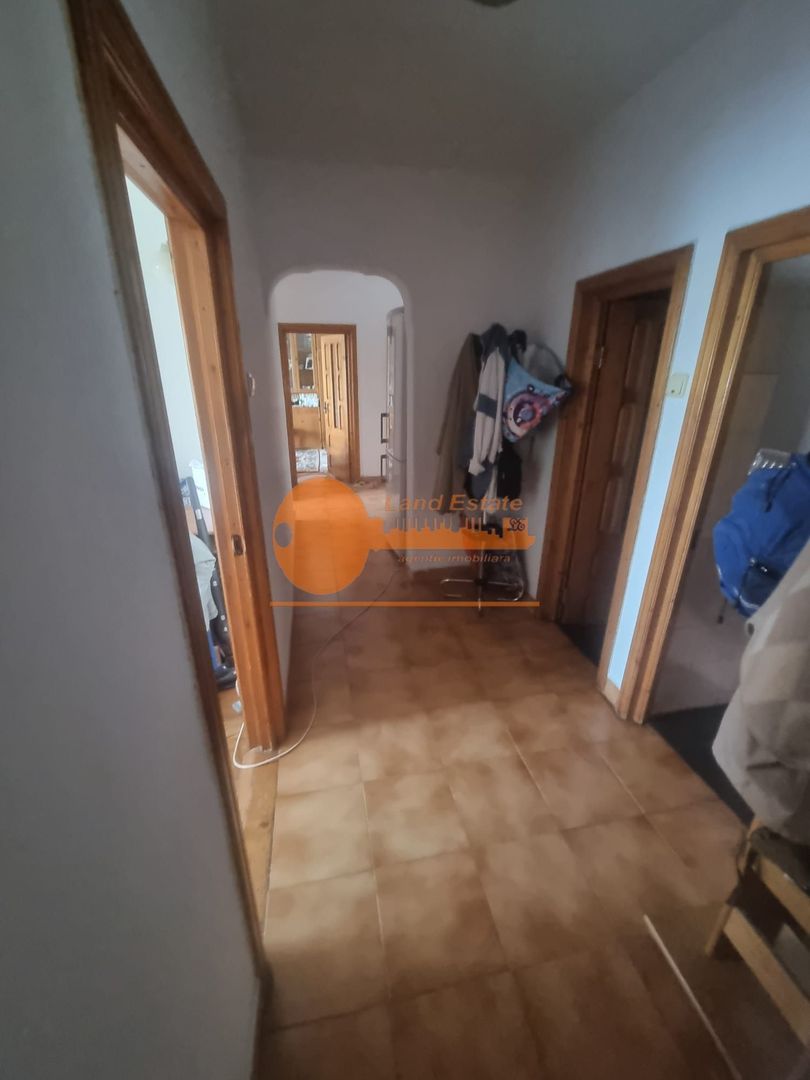 Apartament cu 4 camere in Politehnica - Poză 4