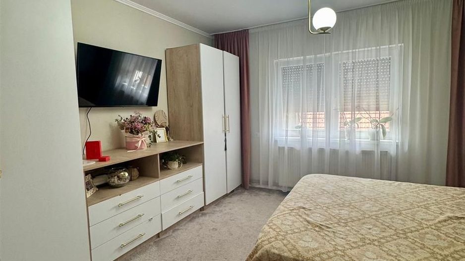 Apartament 3 camere la casa zona Garii - Poză 2