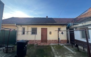 Apartament 2 camere la curte comună | zona Odobescu - Poză 1