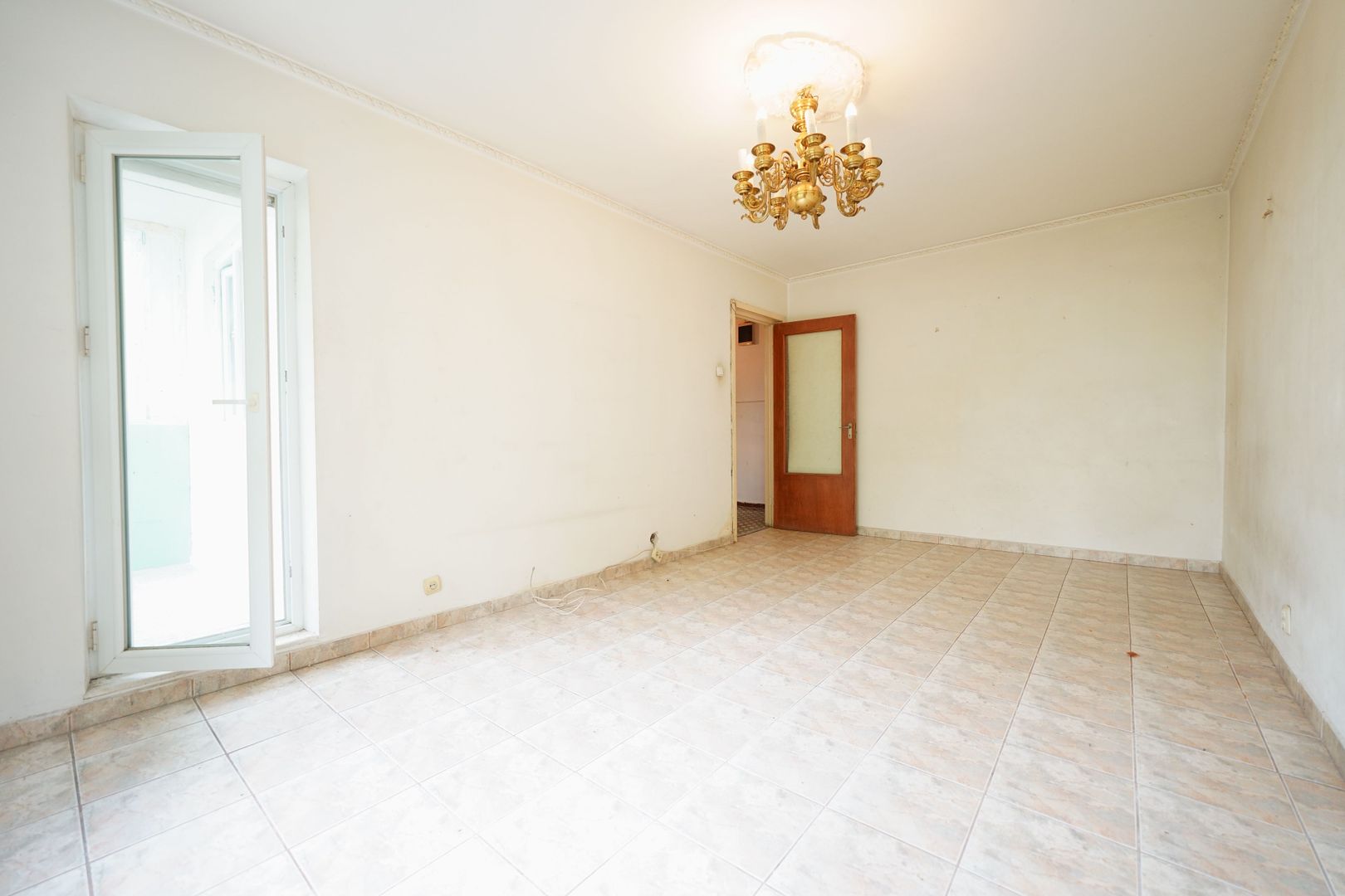 3 Camere, 400 metrii de Metrou Obor, necesita renovare, Bloc 1983 - Poză 6