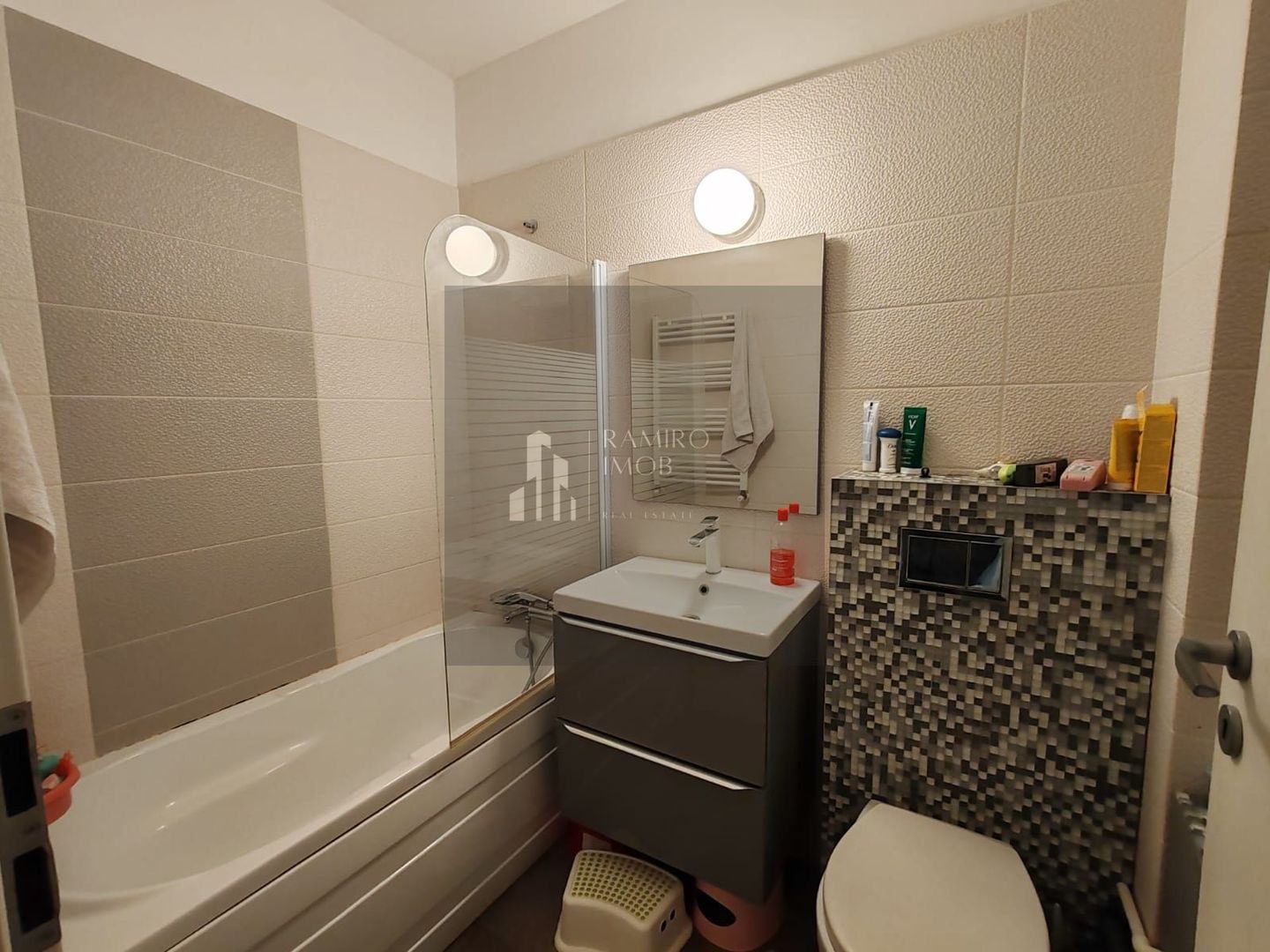 Apartament 3 camere,Metalurgiei/Drumul Binelui,parcare,mobilat-utilat - Poză 12