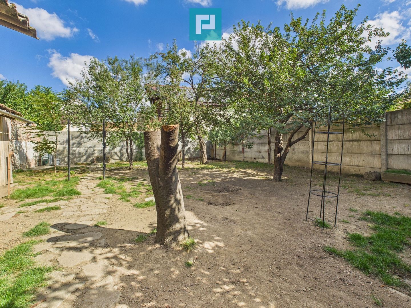 Casa cu 4 camere zona Funcționarilor - Poză 9