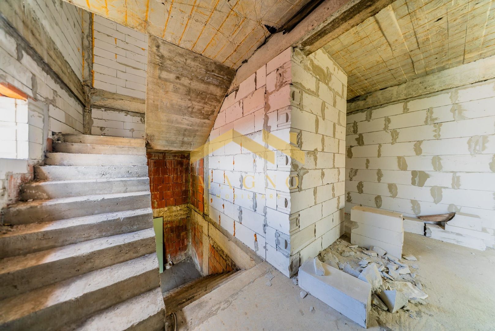 Bloc cu 12 Apartamente si Hala Industriala-Oferta Speciala/Sannicolau - Poză 37