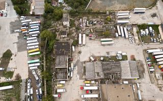 Teren industrial de 6,820mp Strada Poetului - Poză 13