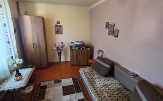 Casă cu teren generos Ghiroda vatra veche - Poză 8