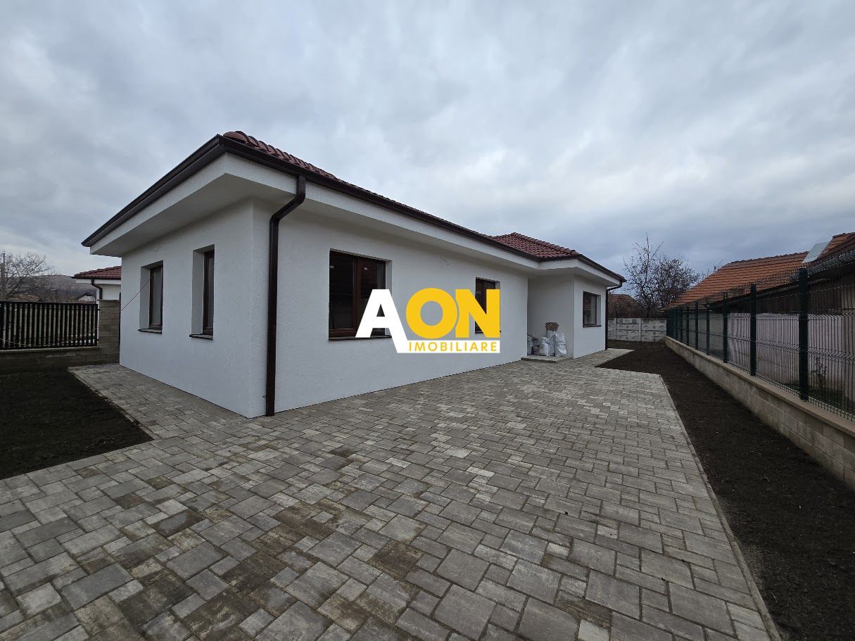 Casa Individuala 4 Camere 2 Bai, 400mp Teren Zona Barabant - Poză 1