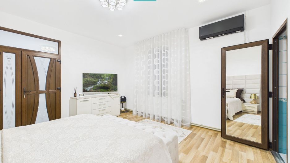 Casă exclusivistă cu 4 camere, în Secusigiu, Arad - Poză 9