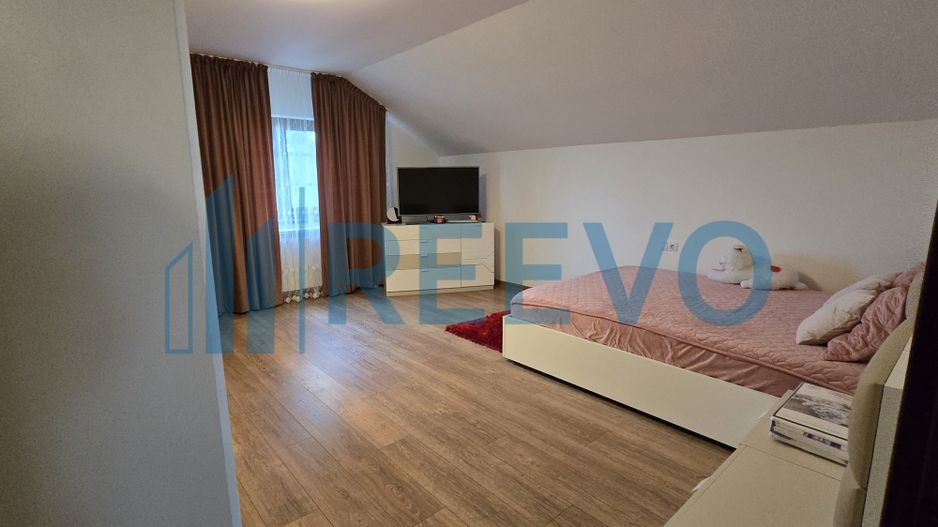 Casă de închiriat în Lilieci - Poză 17