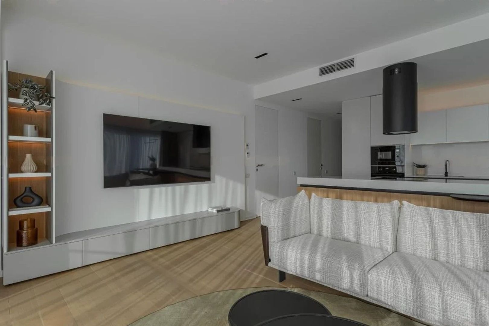 Three Bedroom apartment in One Mircea Eliade - Poză 16