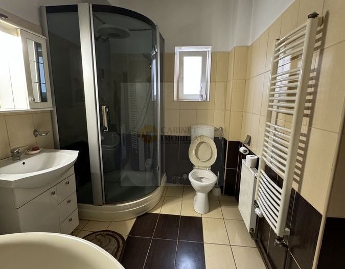 4 camere in vila   | Blvrd M. Kogalniceanu  | 140 mp - Poză 9