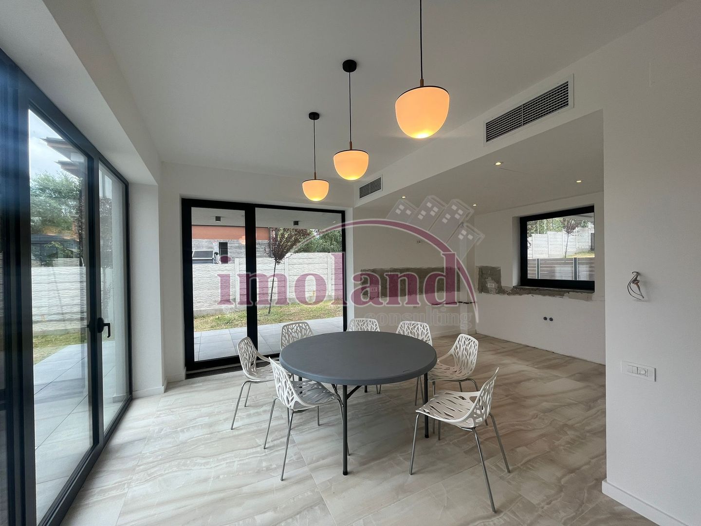 Vila superba - 5 camere - Laguna albastra-Corbeanca - Poză 2