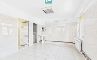 Imobil central cu destinație medicală, Arad - Poză 12