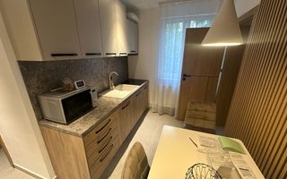 Apartament de 2 camere, 55mp,  decomandat, Zona Semi-Centrala - Poză 5
