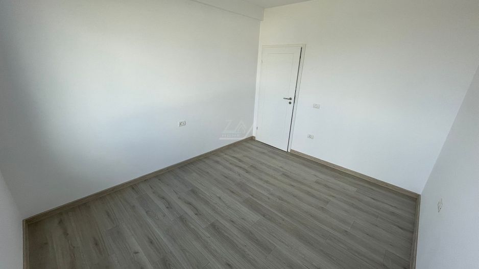 Terasa 45 mp. Decomandat. Parcare. - Poză 7