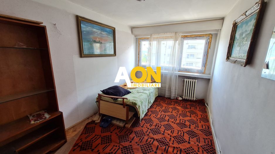 Apartament 4 Camere, Etaj 3, Decomandat, Zona Parc Cetate - Poză 1