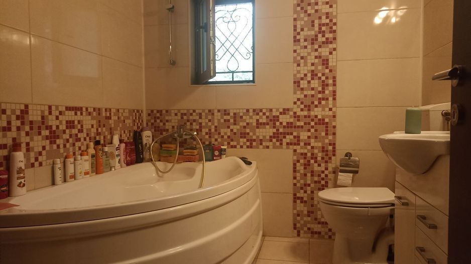 Crangasi, bloc boutique, terasa 50 mp, garaj. - Poză 5