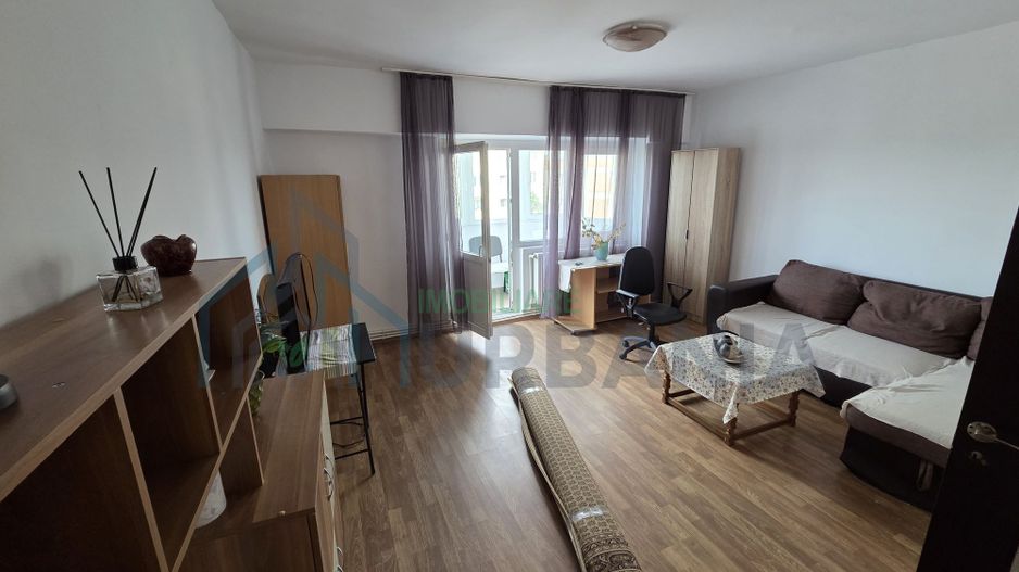 Garsonieră de închiriat, 40 mp, zona Capăt Canta, etaj 4/10, cu lift - Poză 1