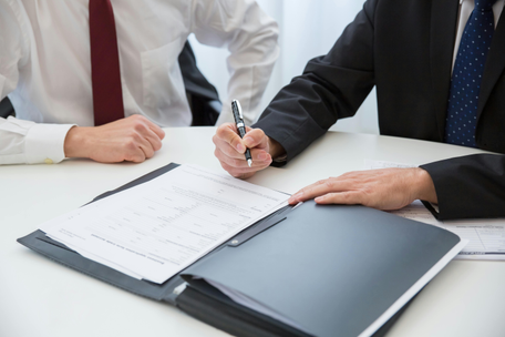Legalitate, transparenta si acreditare oficiala