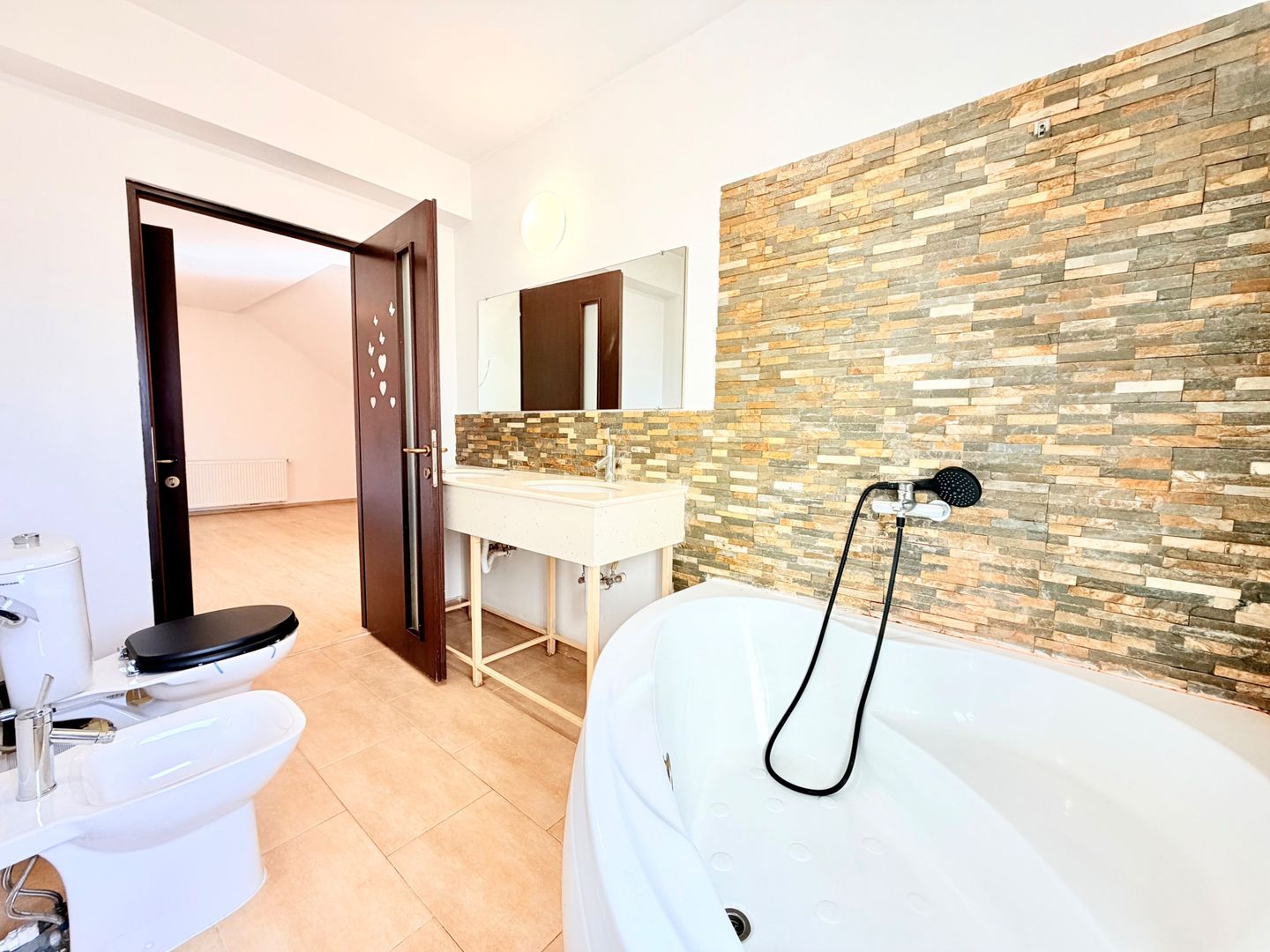 Duplex luminos si spațios, cu garaj, in zona Mehala - Ronat - Poză 12