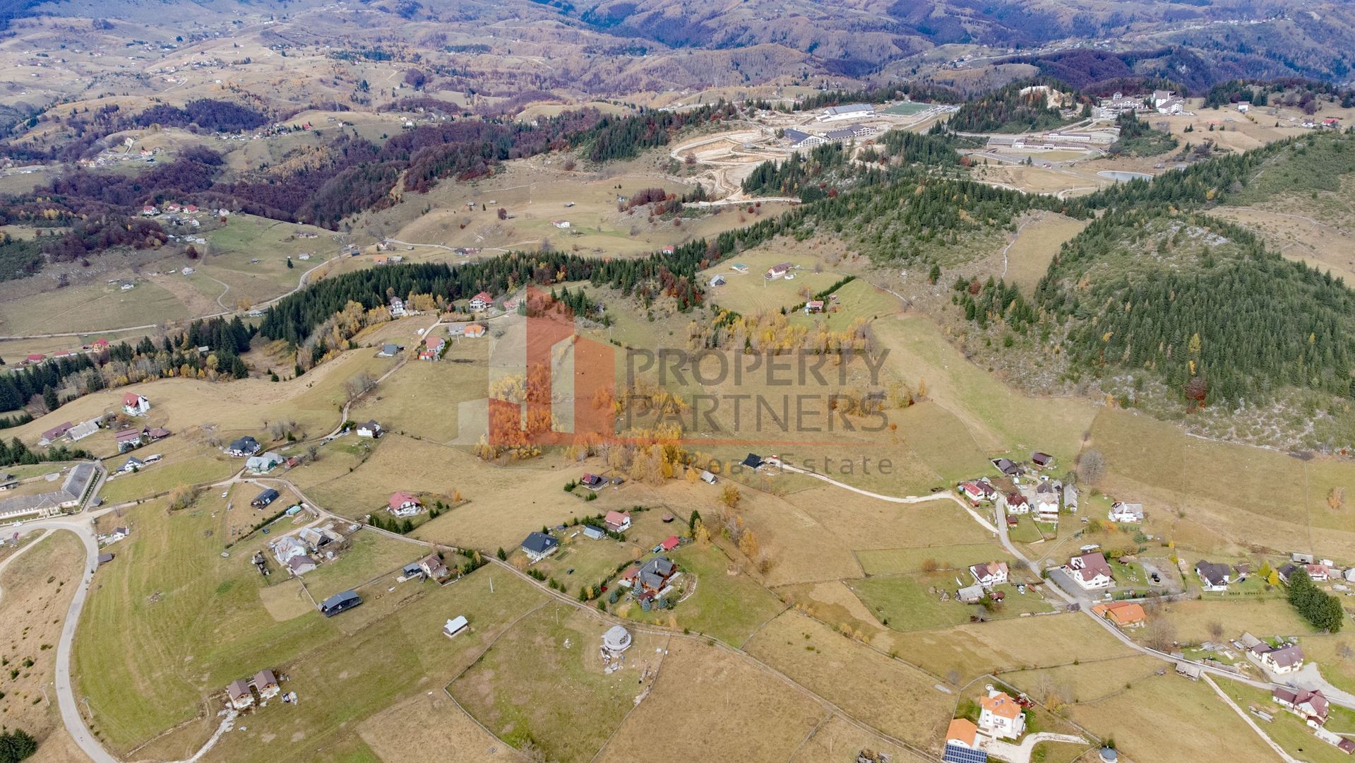 Teren cu PUZ aprobat Fundata- parcelabil- priveliste superba - Poză 5