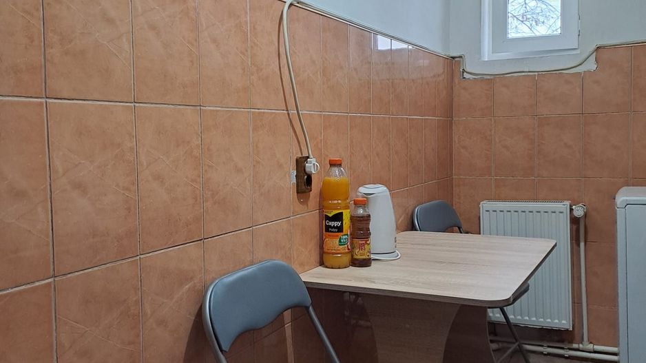 De inchiriat  apartament 2 camere Ultracentral, et. 1, 1800 lei - Poză 2