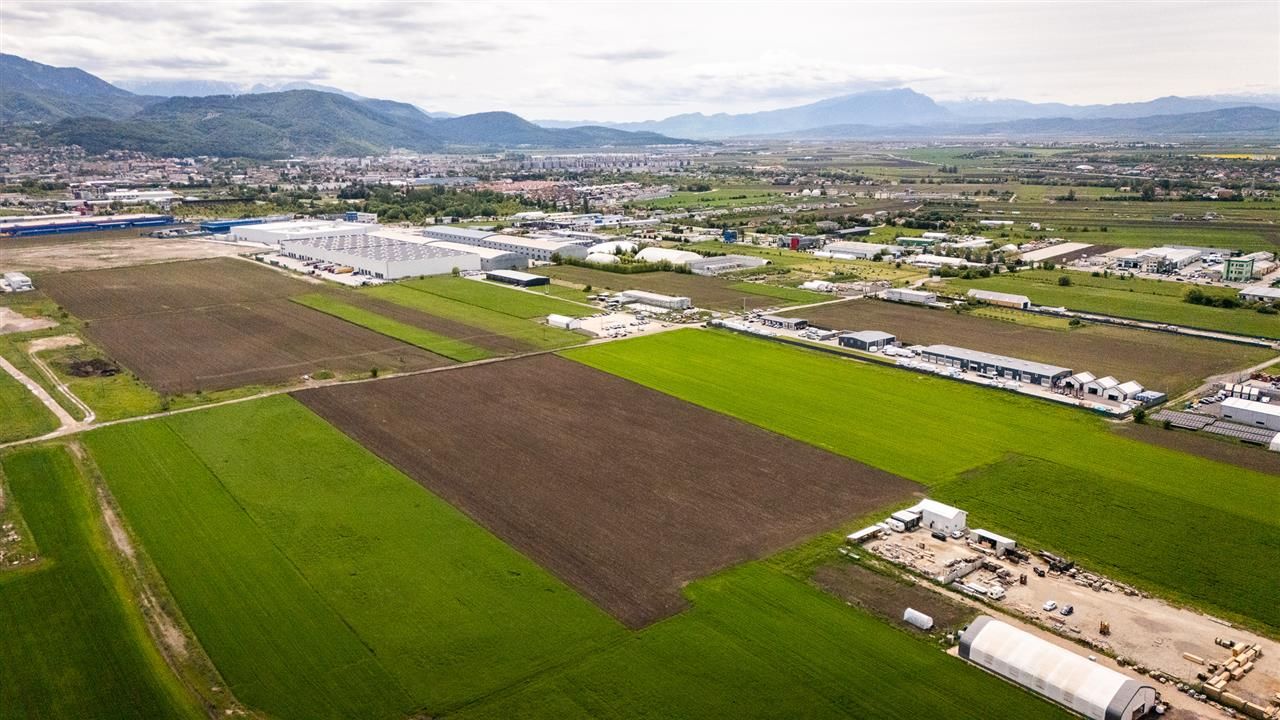 Teren intravilan, 10.000 mp, Grivitei, Brasov - Poză 1