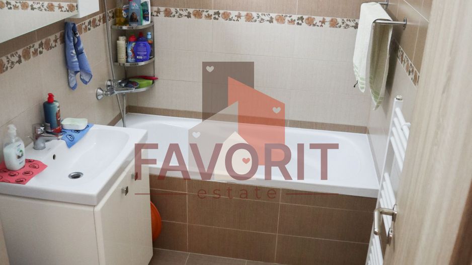 Bloc nou. Zona Buziasului . Langa noul stadion - Poză 13