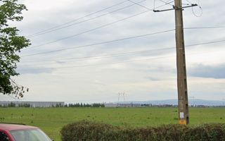 OCAZIE! Lot teren in vecinatatea aeroportului Brasov 50 m deschidere - Poză 4