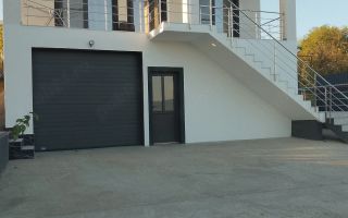 Casă de vânzare în Ciurbești, Iași – Proprietate nouă cu vedere la lac - Poză 3