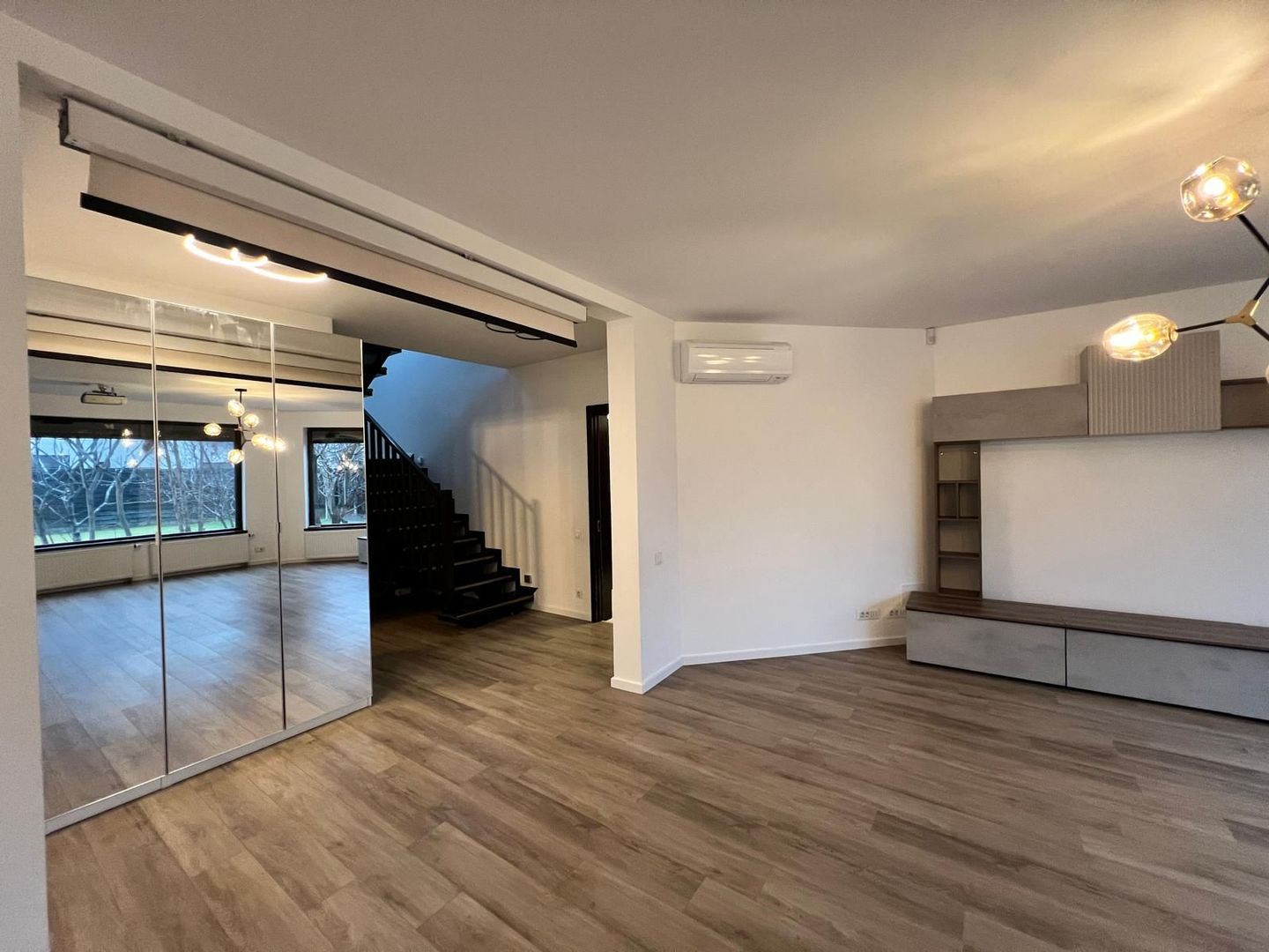 Vila cu piscina Snagov Ciofliceni - Poză 22