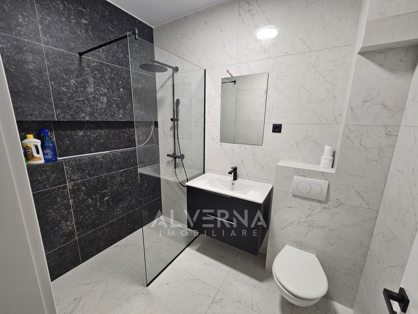 Apartament 2 camere | 45 mp + balcon | zona Bulgaria | Parcare* - Poză 5